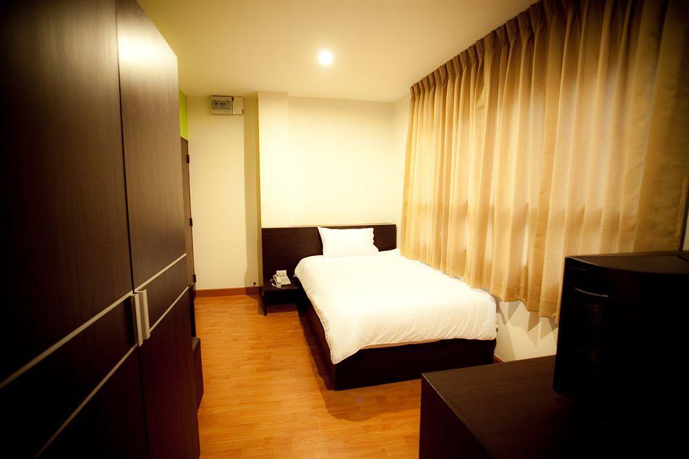 Khaosan Park Resort Bangkok Extérieur photo